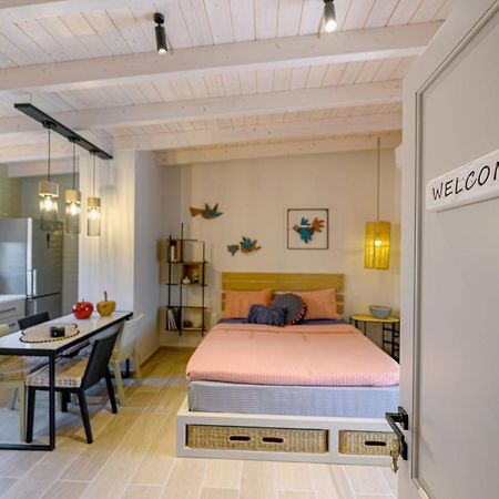 Fiorela'S Casa- A Stylish Loft Apartment In The Heart Of Превеза Екстер'єр фото