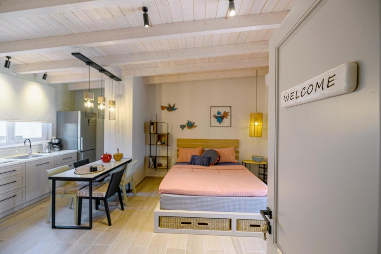 Fiorela'S Casa- A Stylish Loft Apartment In The Heart Of Превеза Екстер'єр фото